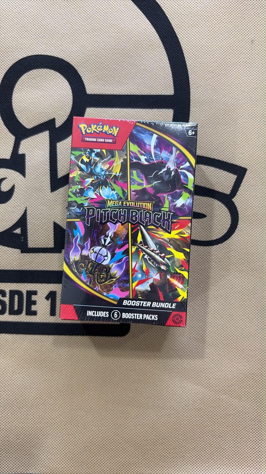 Pokémon Mega Evolution Pitch Black Booster Bundle